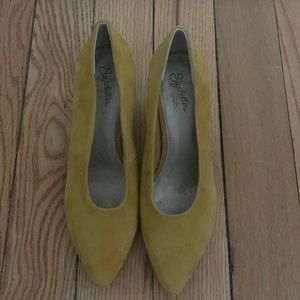 Seychelles mustard yellow heels